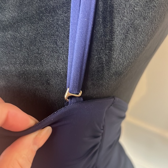 Anne Cole Navy Twist Top Tankini with high waisted bottoms, size medium - Picture 9 of 16